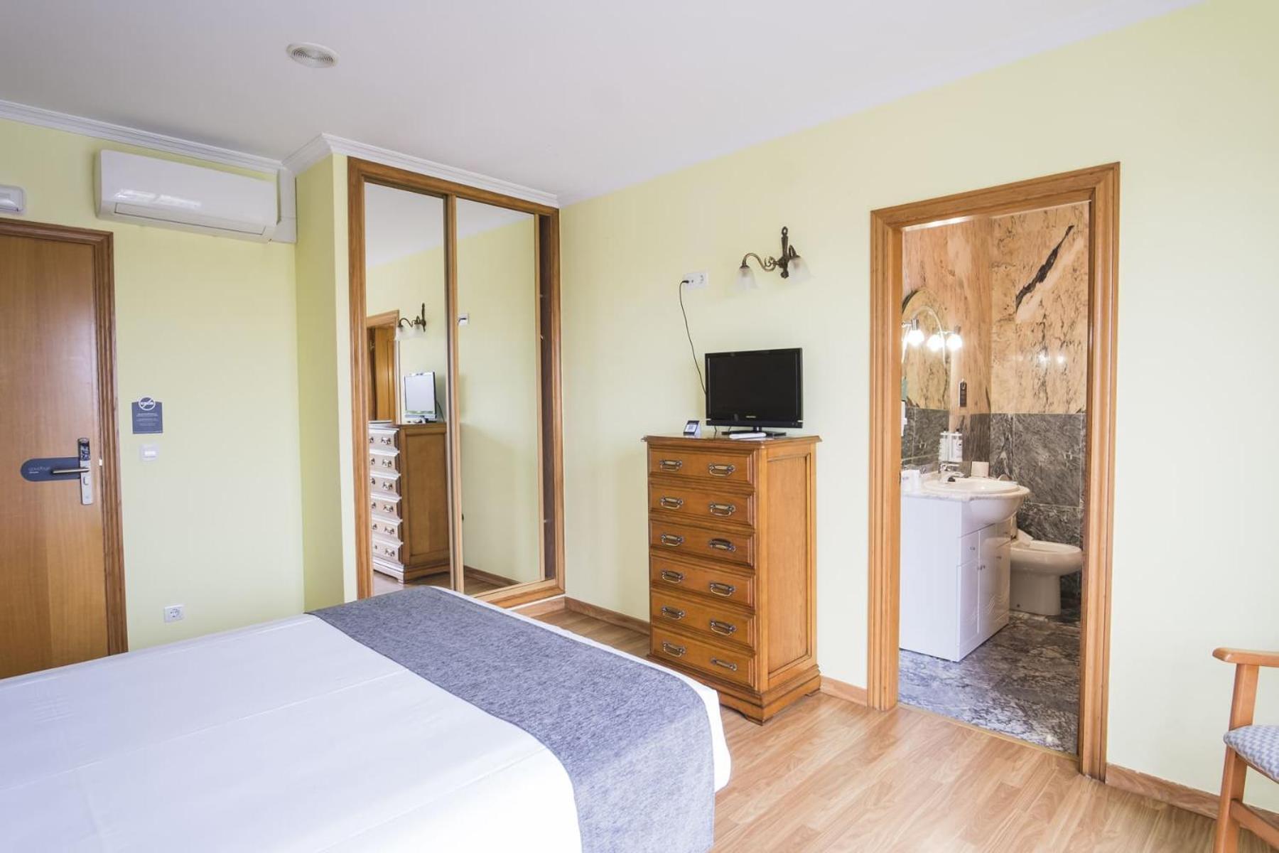 Alda Alpina Hotel Villanueva De Arosa Ngoại thất bức ảnh