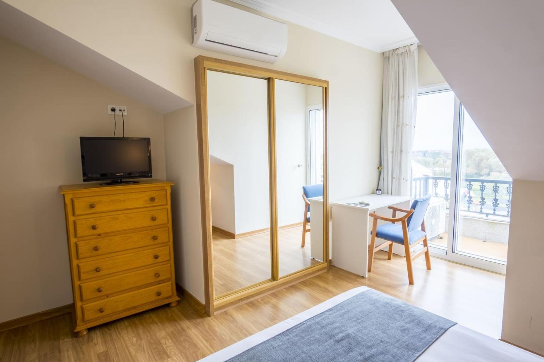 Alda Alpina Hotel Villanueva De Arosa Ngoại thất bức ảnh