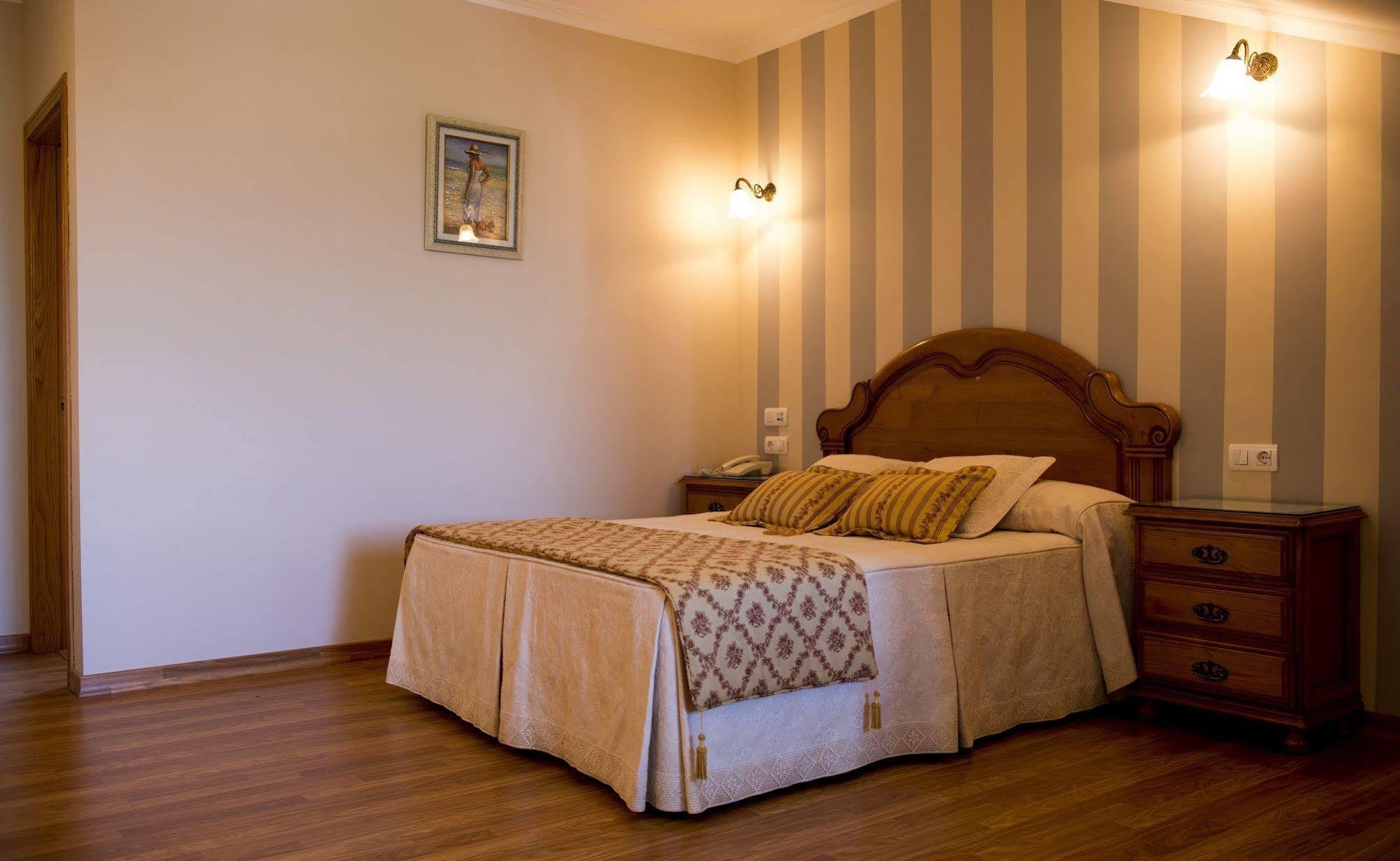 Alda Alpina Hotel Villanueva De Arosa Ngoại thất bức ảnh